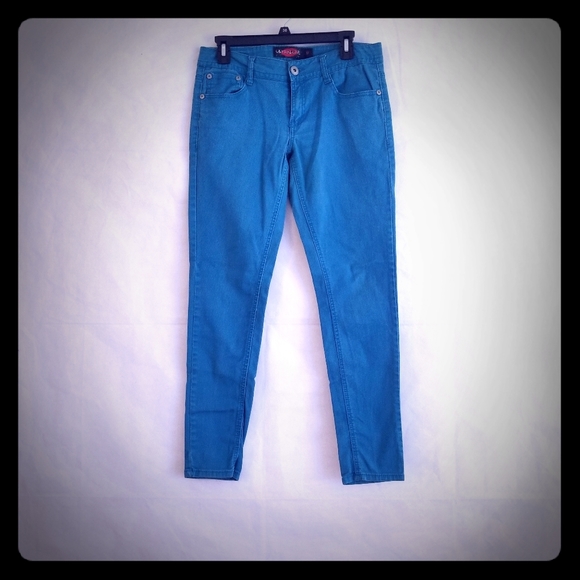 Junior's sz 9 Ultra Love aqua jeans - Picture 1 of 4